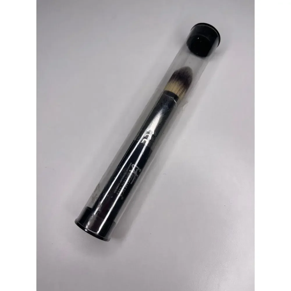 IT Cosmetics — Heavenly Luxe Pointed Precision Complexion Makeup Brush #11 — NEW